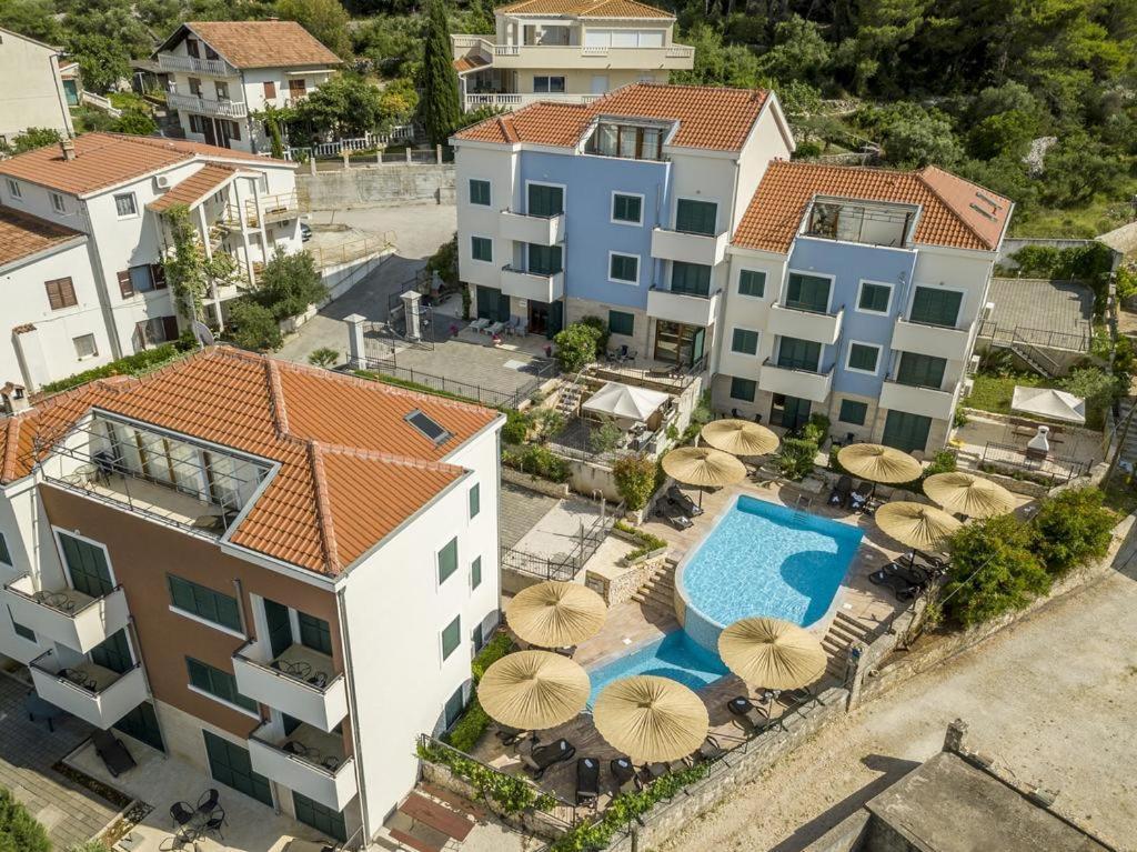 Apartment Livia Slatine Exterior photo