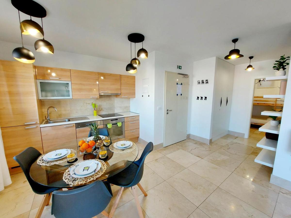 Apartment Livia Slatine Exterior photo